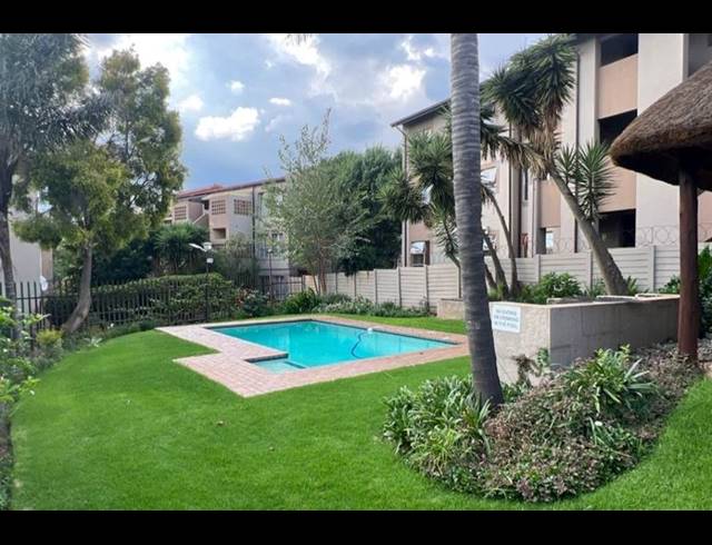 2 BEDROOM TOWNHOUSE FOR SALE IN SUIDEROORD